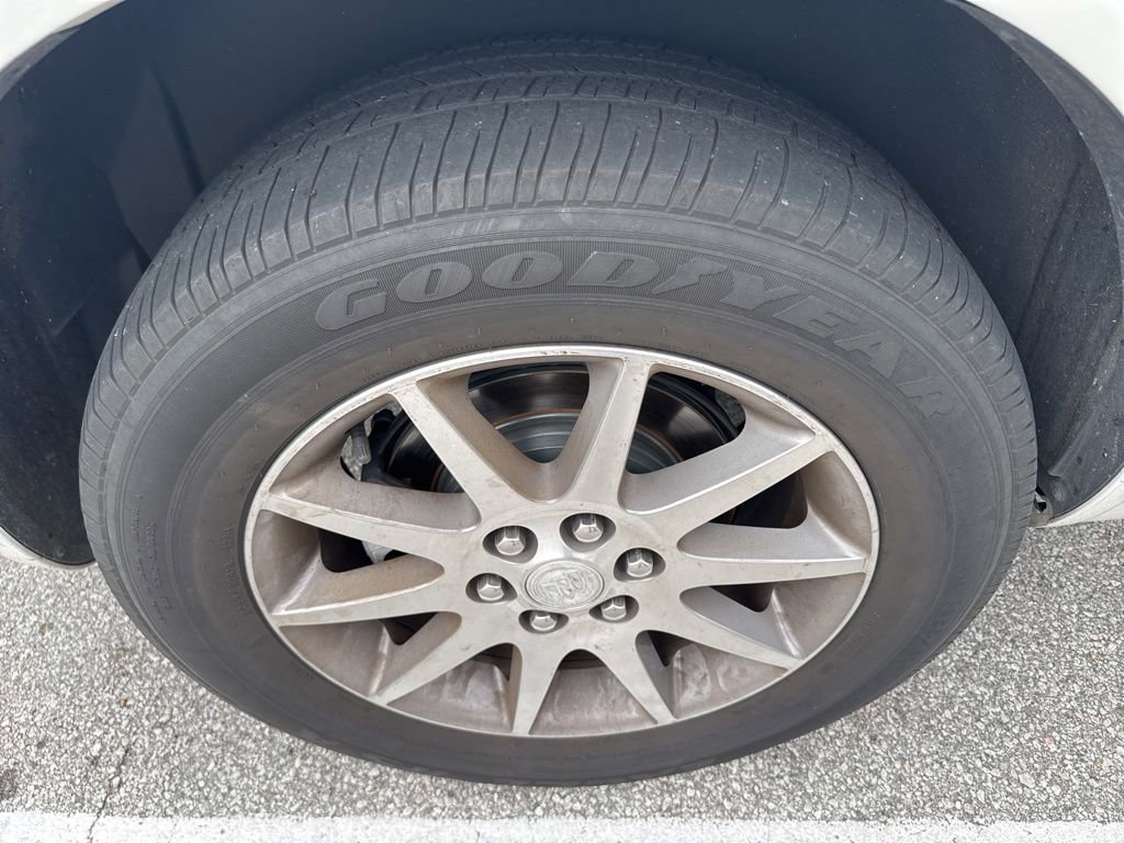 Used 2017 Buick Enclave Leather image 7