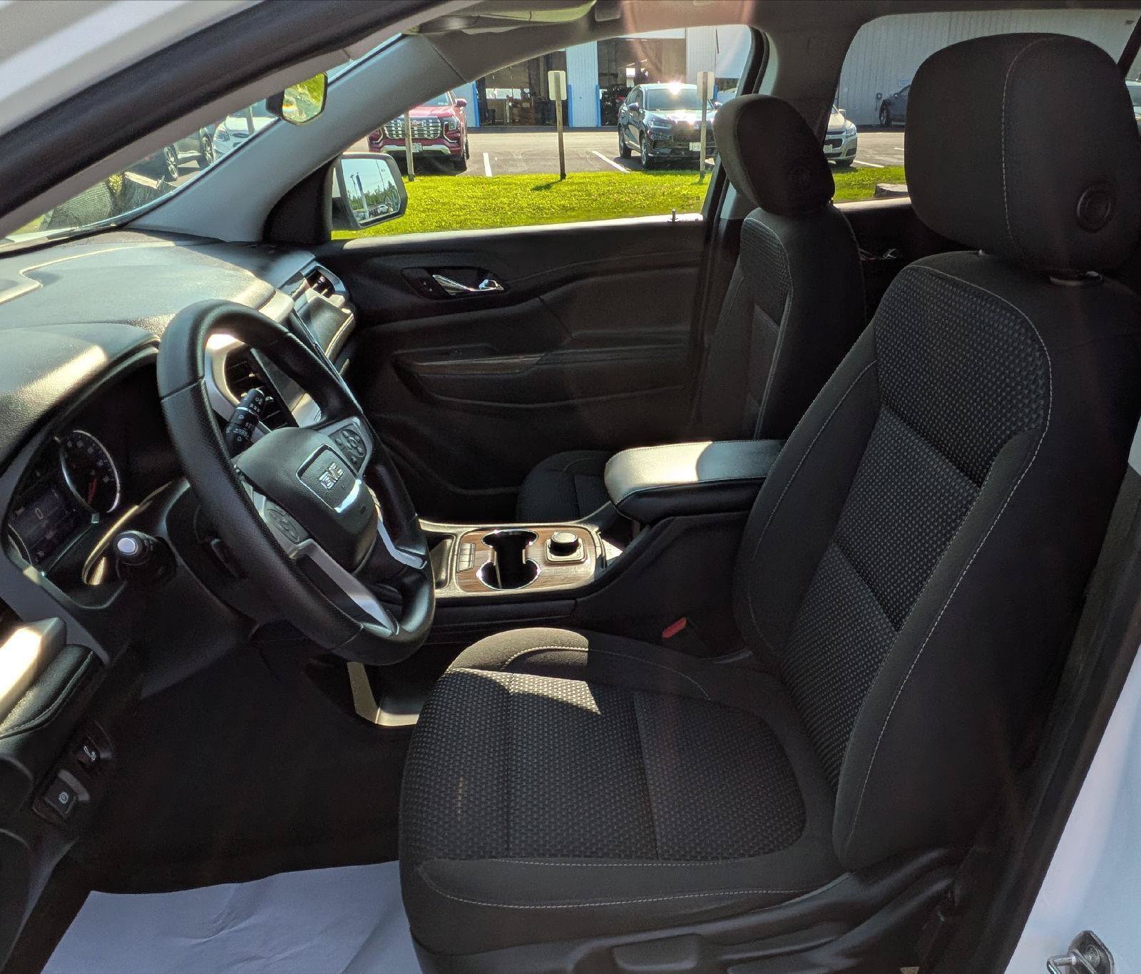 Used 2022 GMC Acadia SLE AWD/4WD image 10