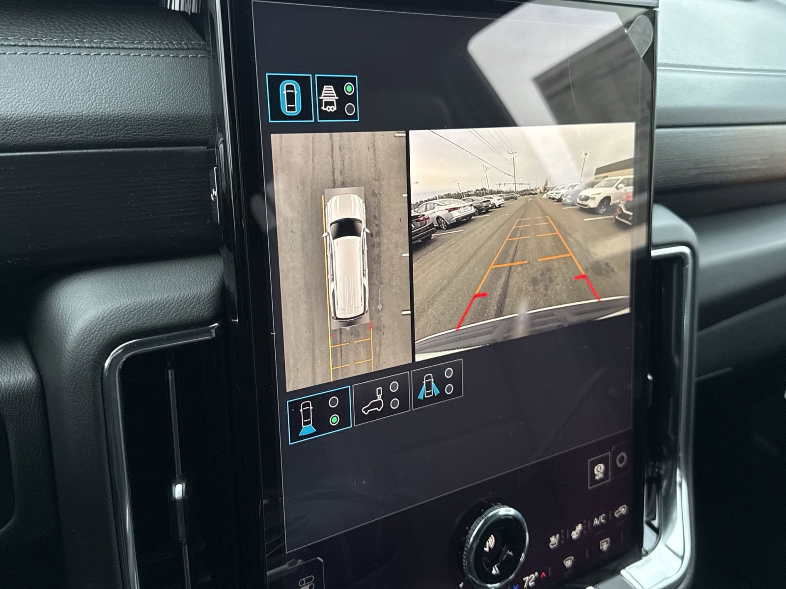 New 2026 GMC Yukon XL Denali w/ Sun & Power Step Package image 19