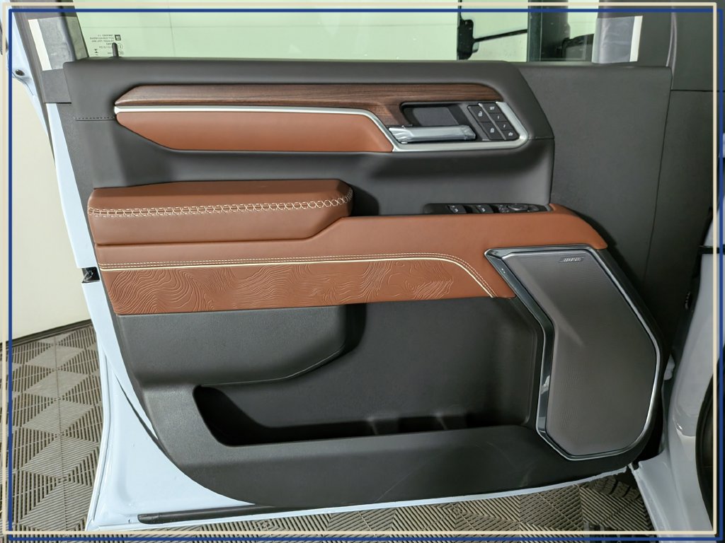 New 2026 GMC Sierra 3500 Denali Ultimate AWD/4WD image 13