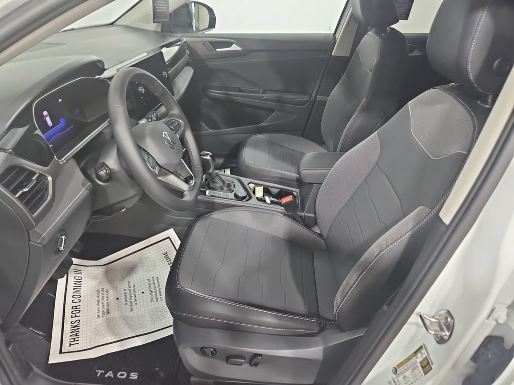 Certified 2026 Volkswagen Taos SE AWD/4WD image 9