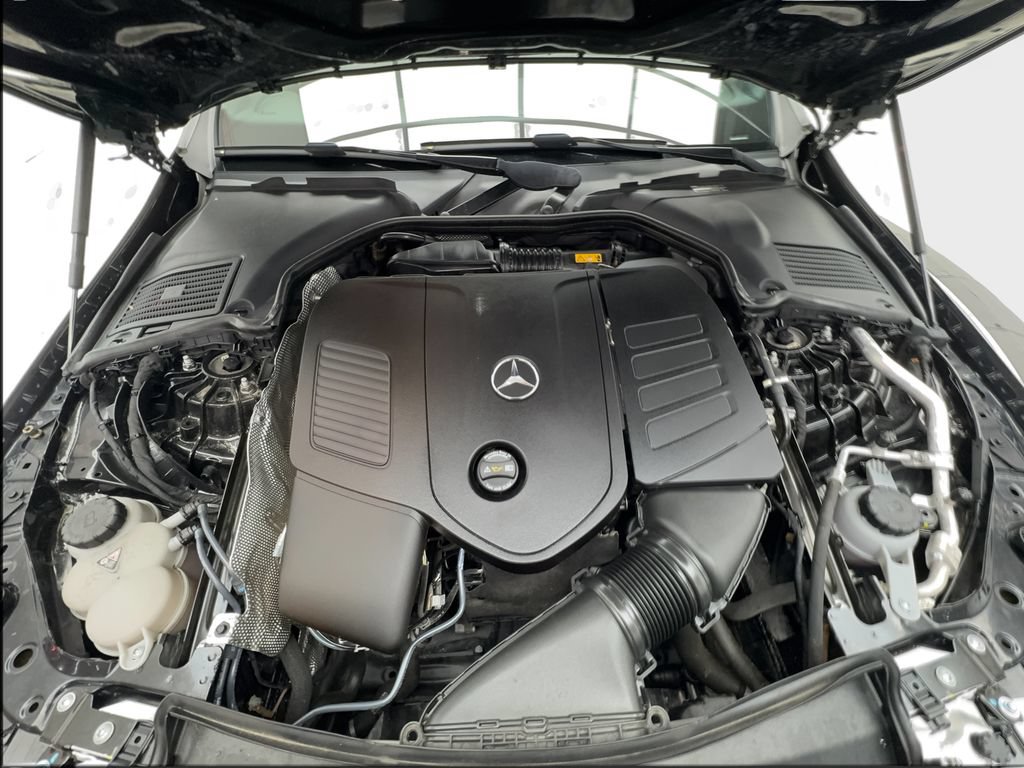 Used 2023 Mercedes-Benz C 300 Sedan image 18