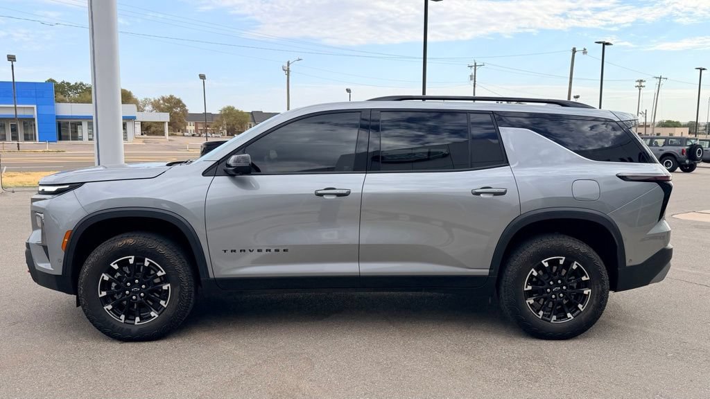 Used 2024 Chevrolet Traverse Z71 w/ Enhanced Driving Package AWD/4WD image 14