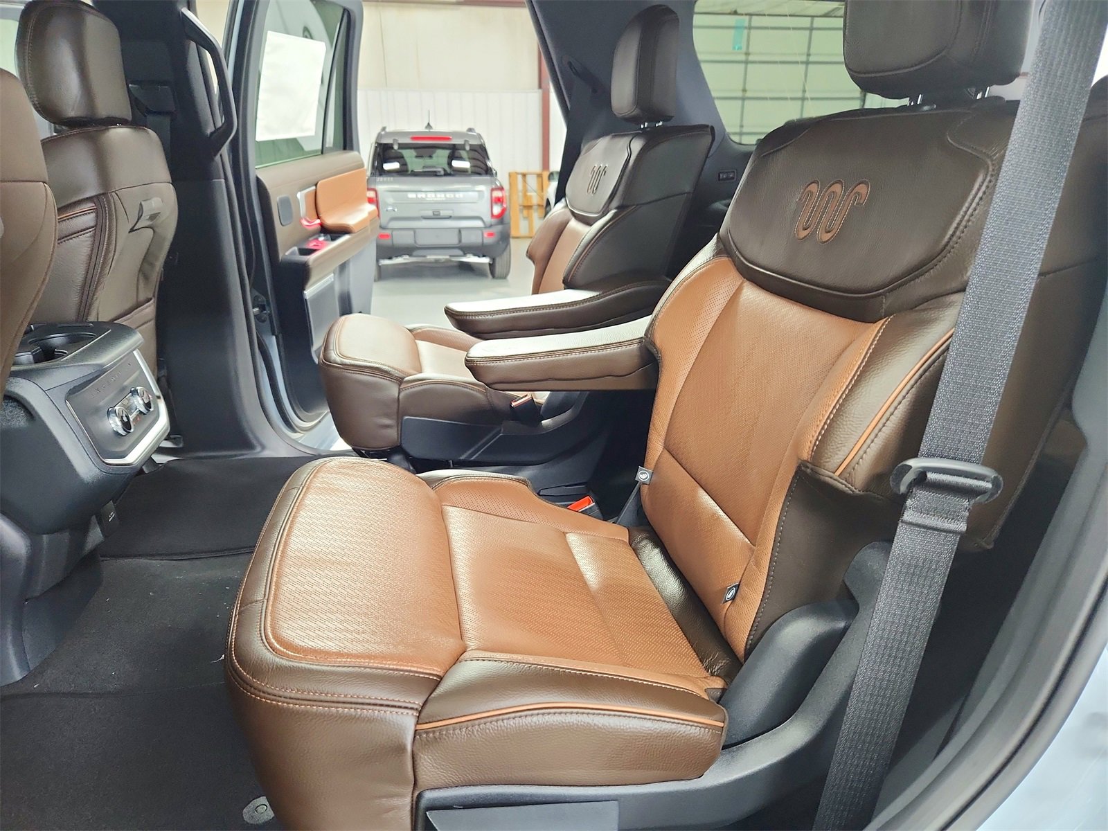 New 2025 Ford Expedition King Ranch image 35