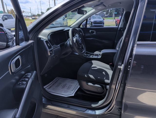 Used 2022 Kia Sorento LX AWD/4WD image 10