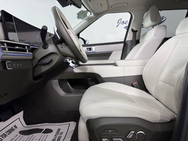 Used 2024 Hyundai Santa Fe Calligraphy image 13
