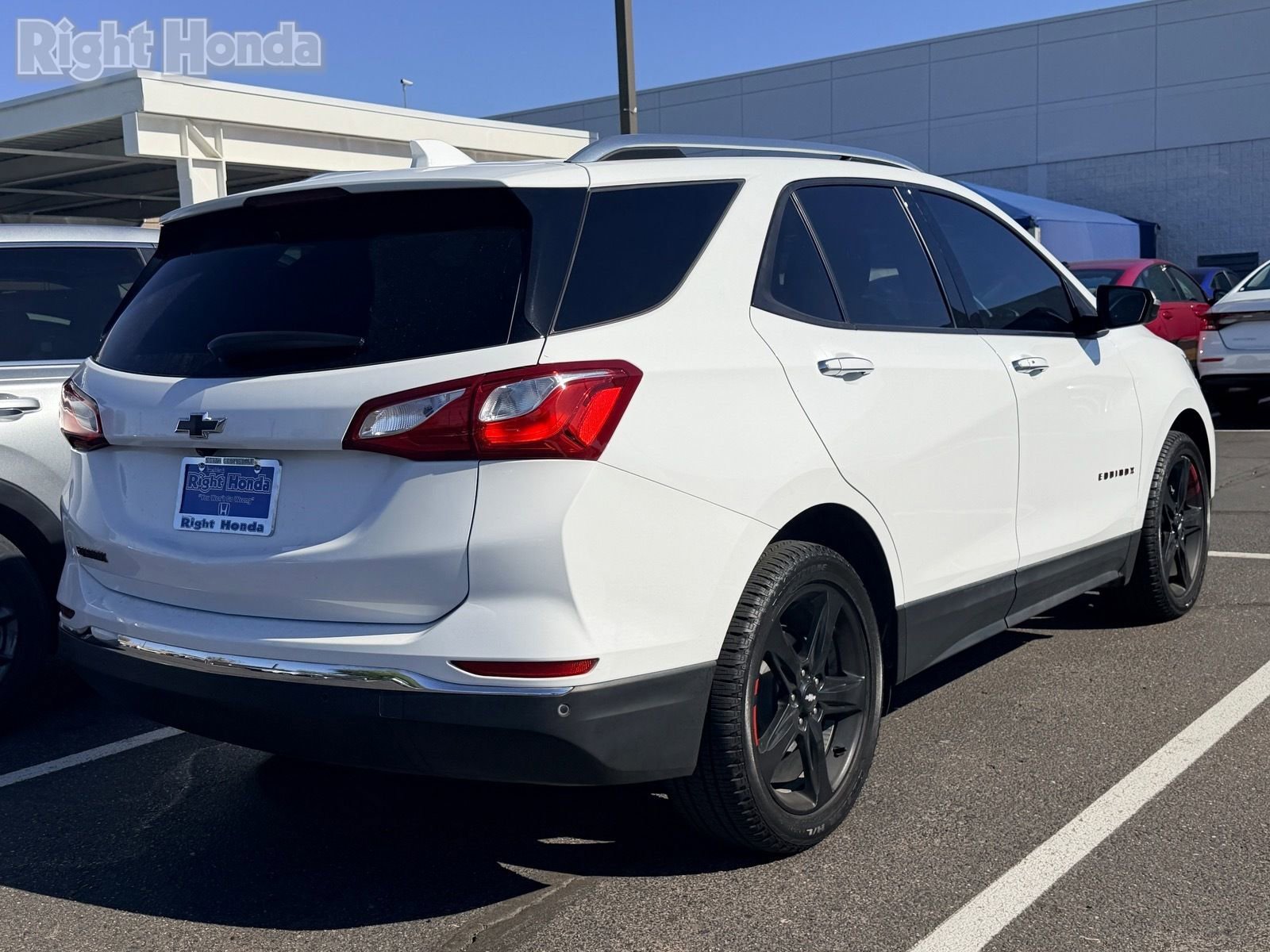 Used 2021 Chevrolet Equinox Premier w/ Redline Edition FWD image 4