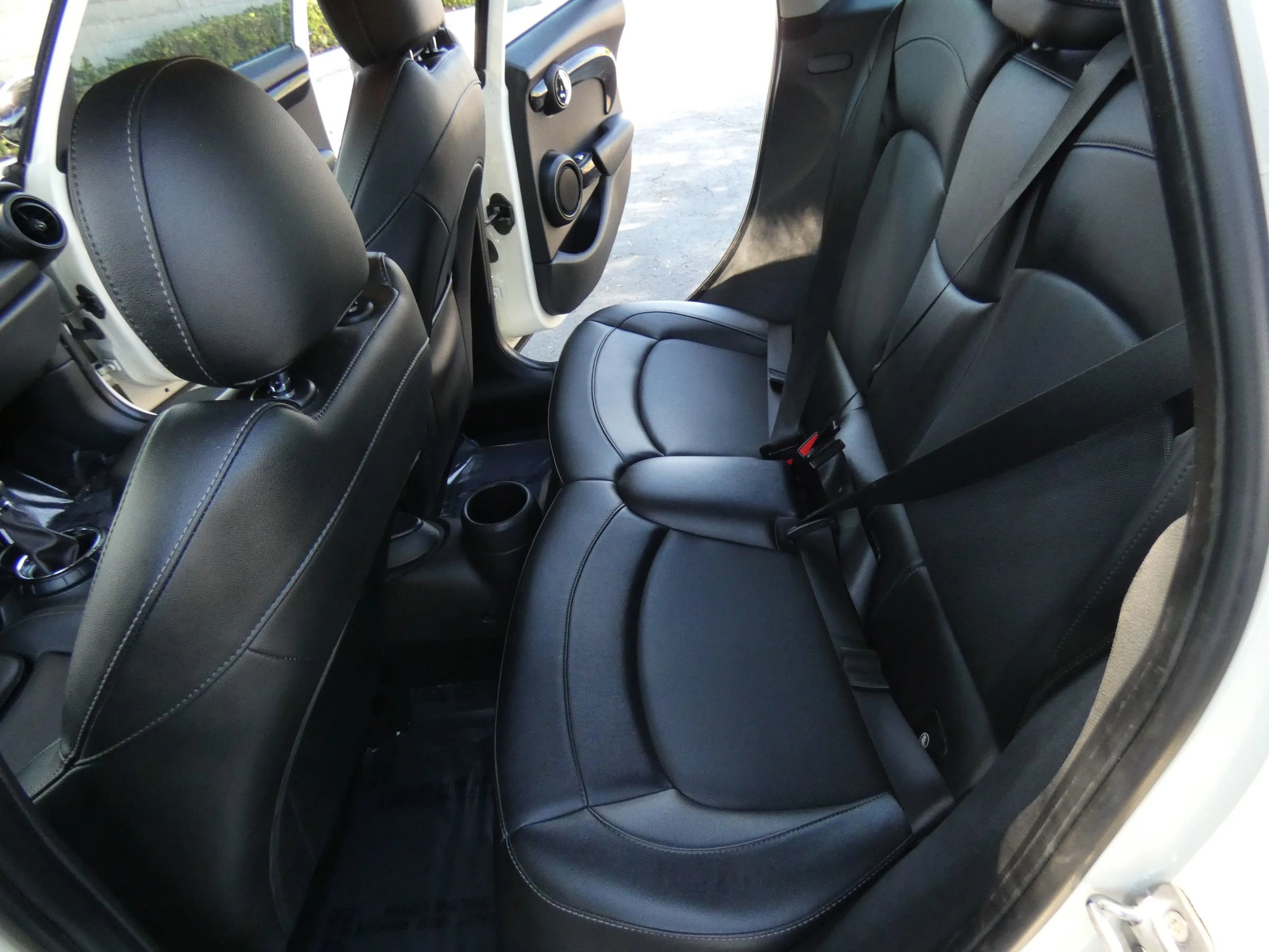 Used 2017 MINI Cooper S image 37