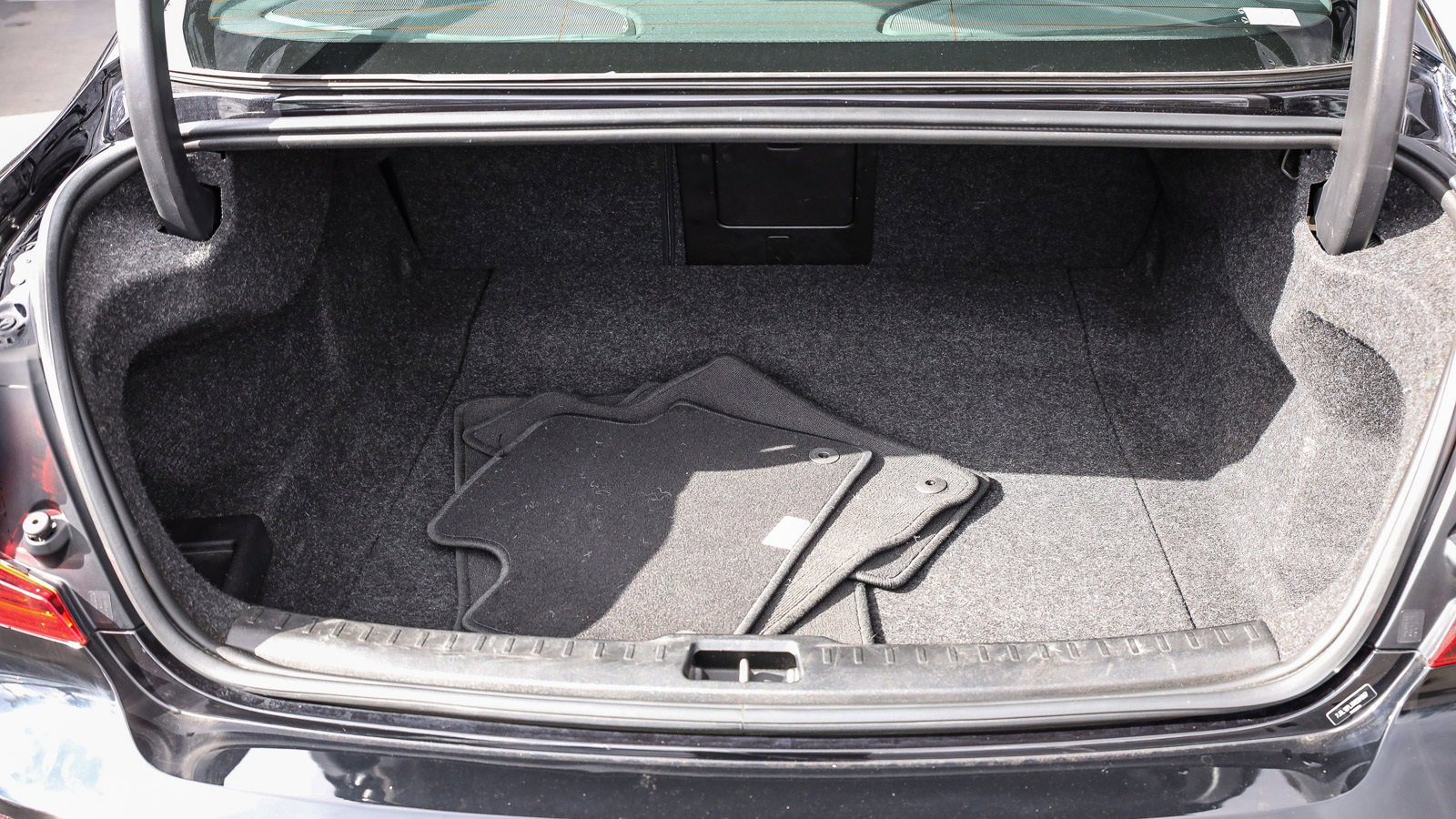 Used 2024 Volvo S60 B5 Plus image 26