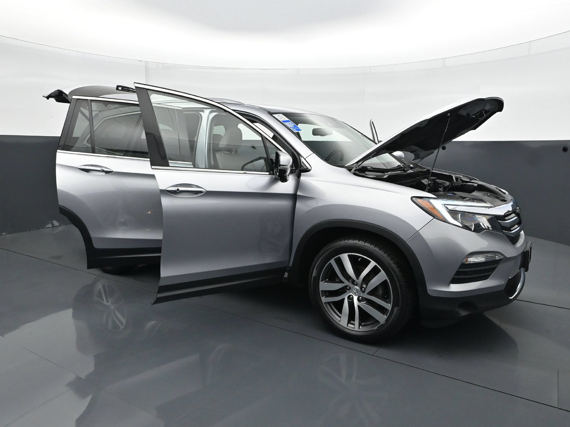 Used 2017 Honda Pilot Touring image 37
