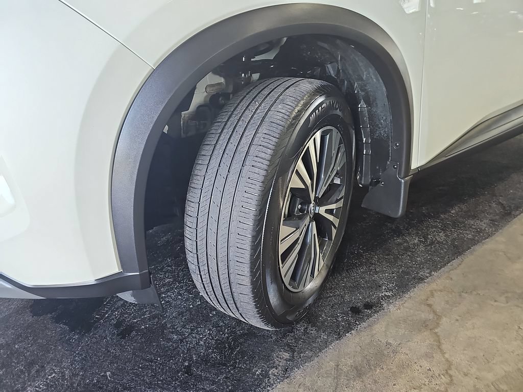 Certified 2023 Nissan Rogue SV w/ SV Premium B Package AWD/4WD image 33