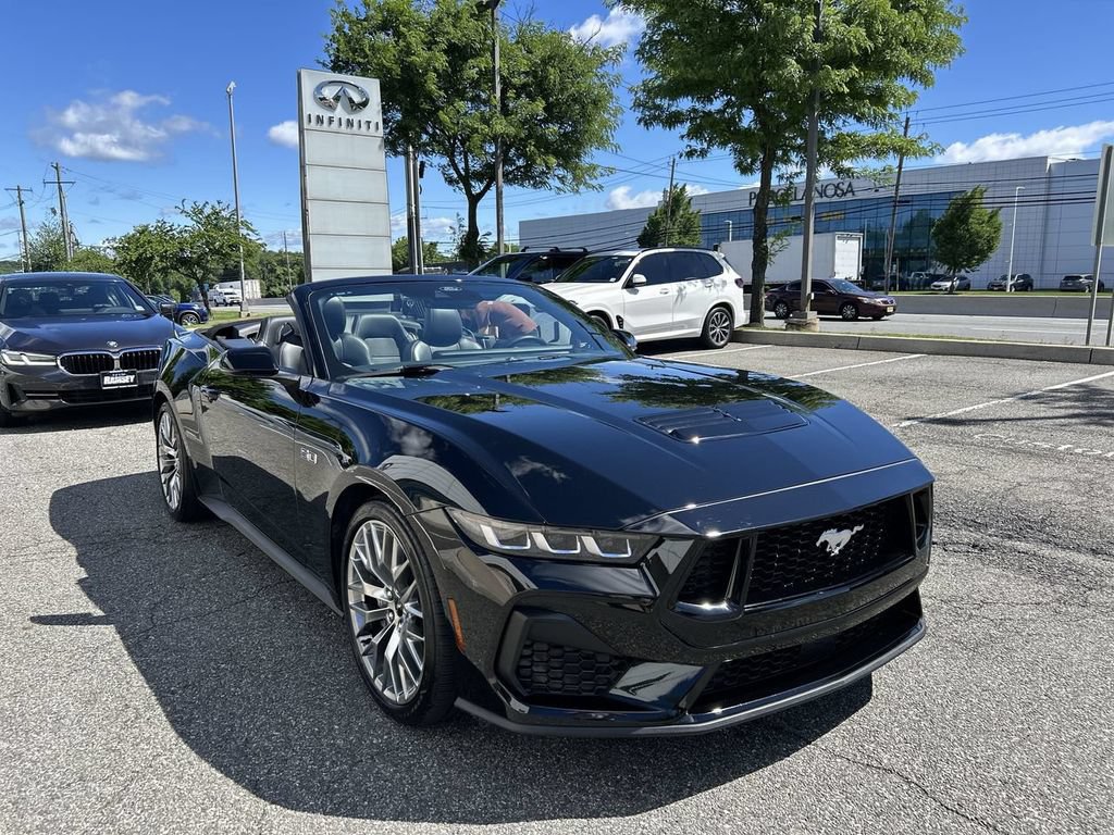 Used 2024 Ford Mustang GT Premium RWD image 2
