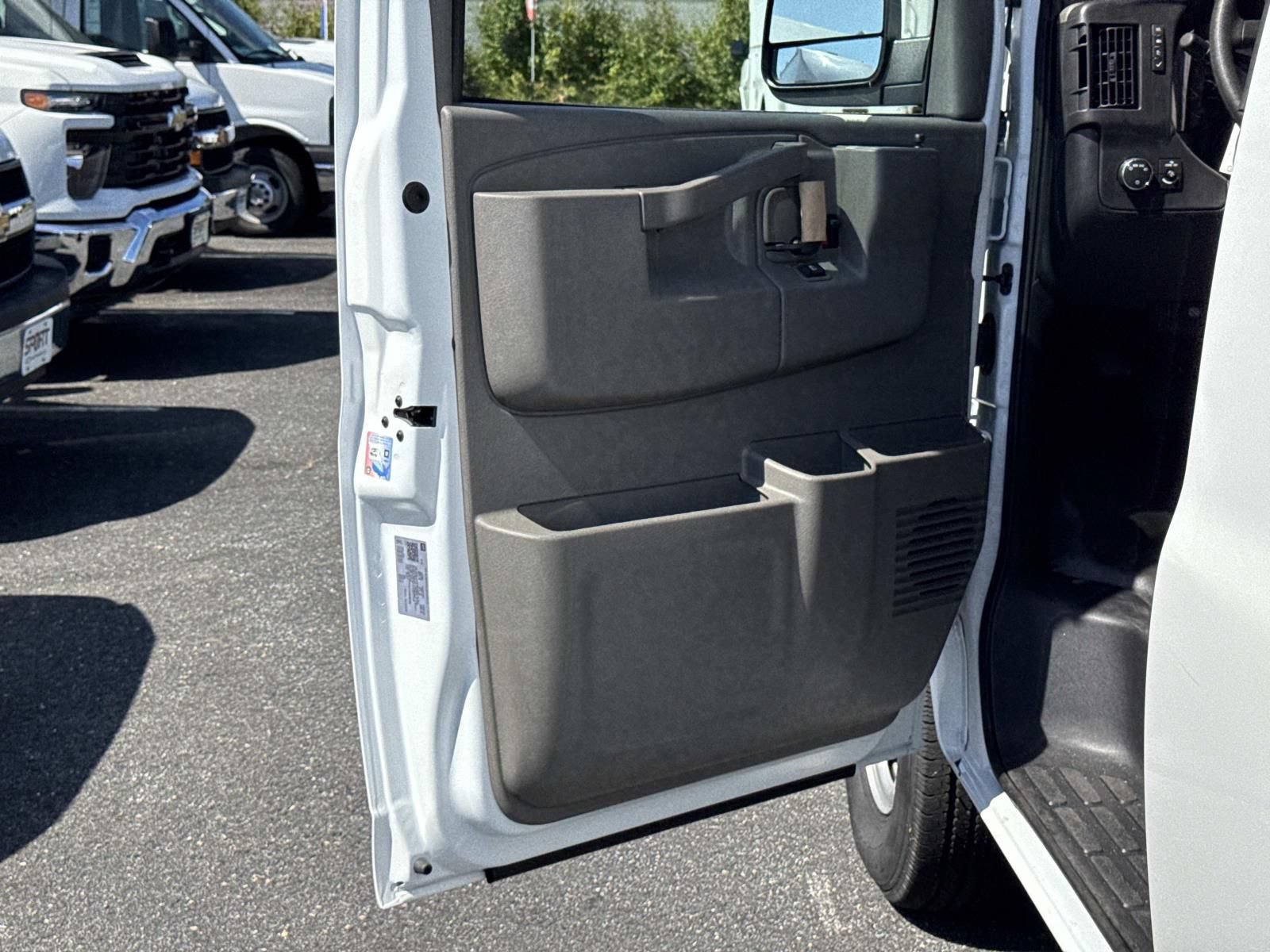 New 2026 Chevrolet Express 2500 w/ Driver Convenience Package RWD image 15