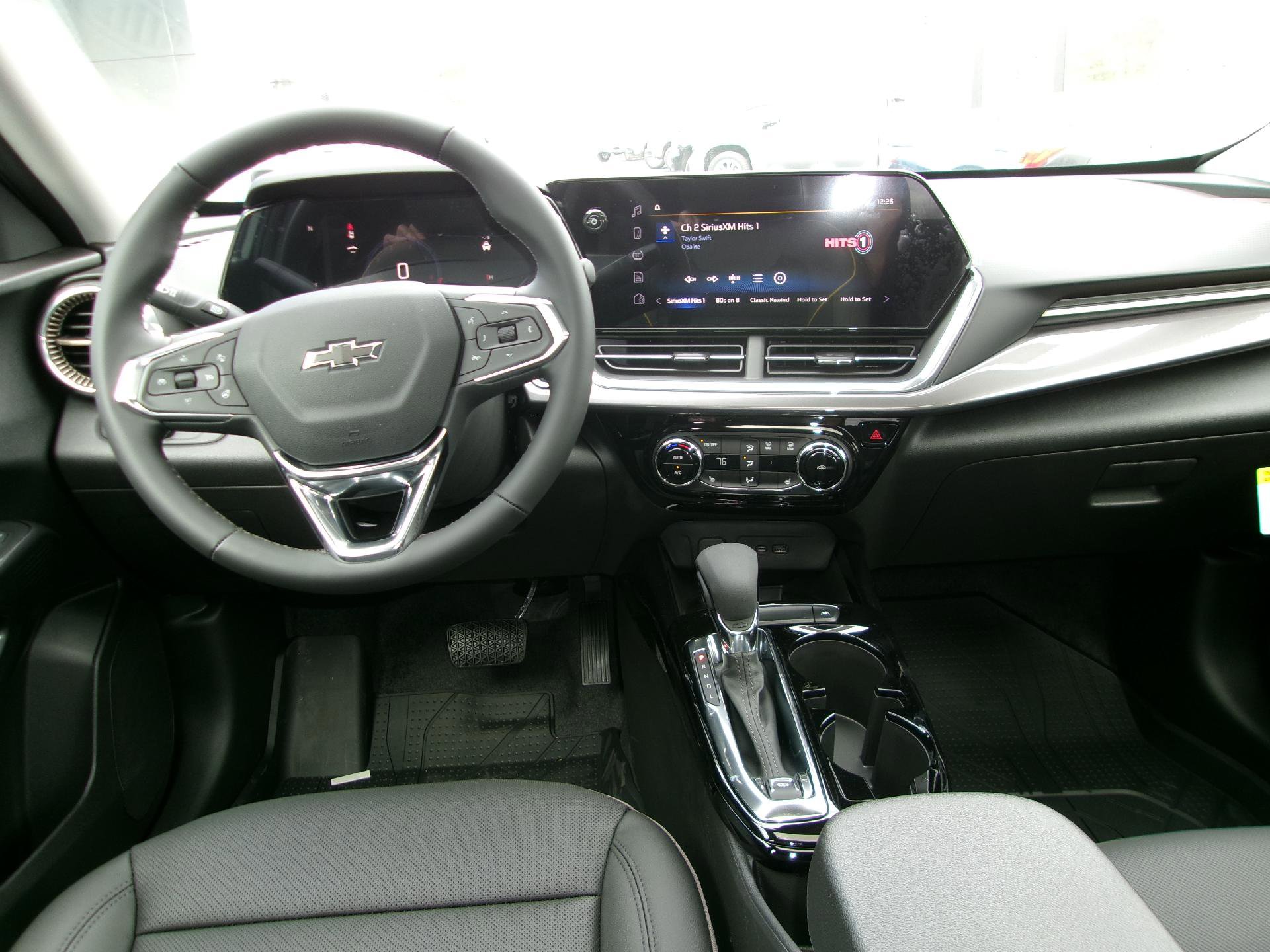 New 2026 Chevrolet Trax ACTIV w/ Sunroof Package image 14