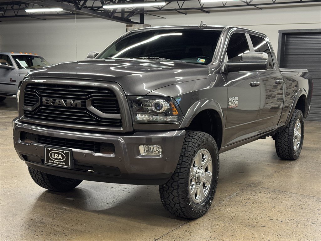 Used 2018 RAM 2500 Laramie w/ Sport Appearance Group AWD/4WD image 3