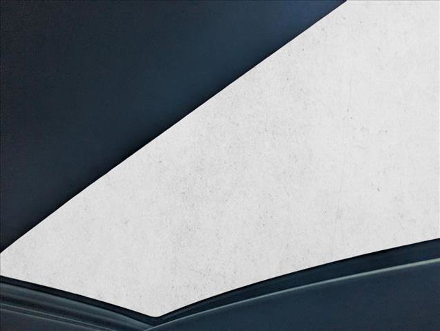 Certified 2024 BMW X4 xDrive30i w/ Premium Package image 9