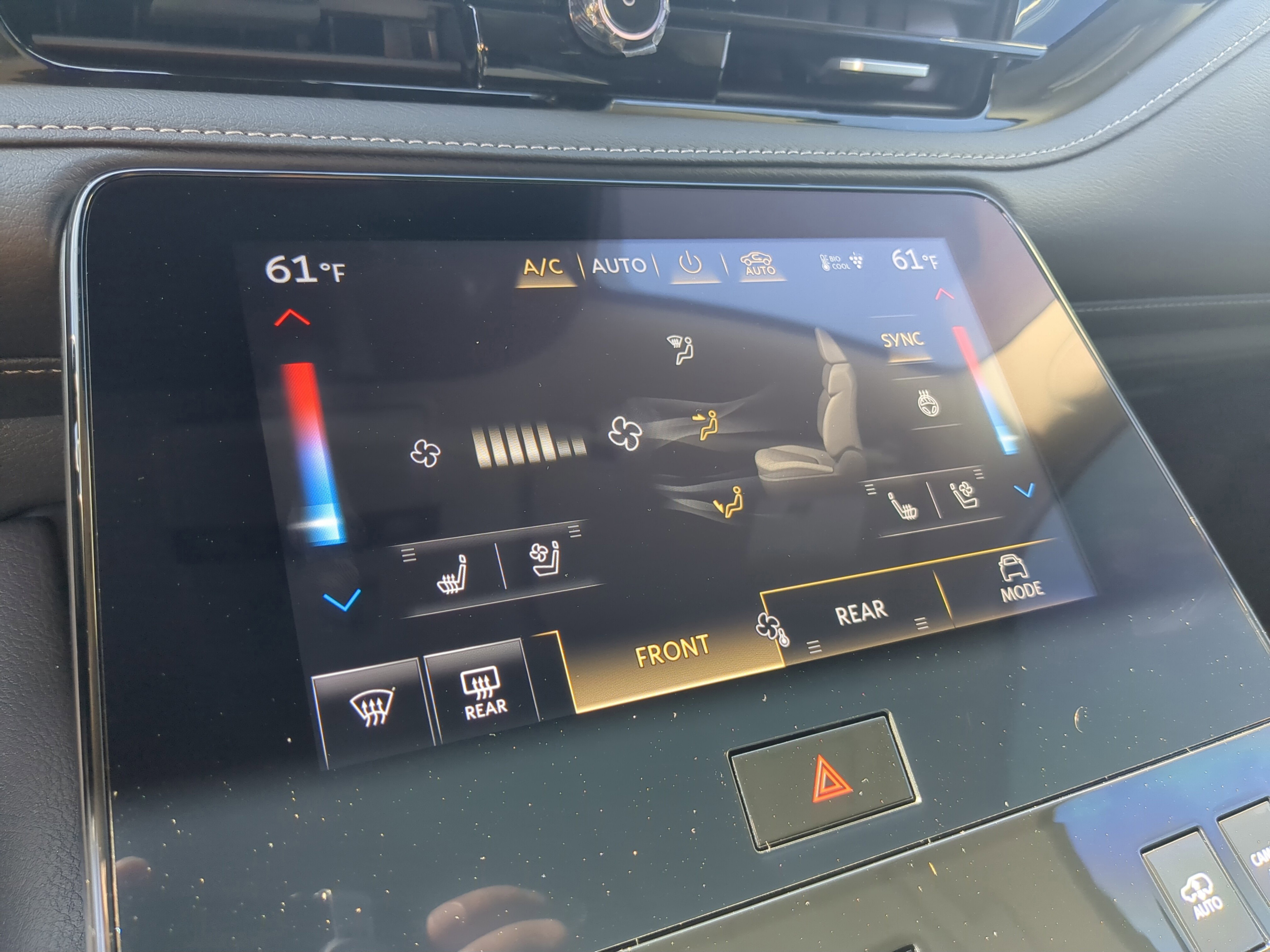 New 2025 INFINITI QX80 Sensory image 32