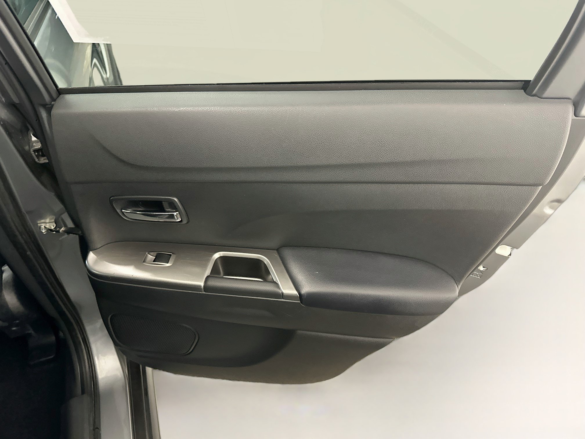 Used 2024 Mitsubishi Outlander Sport AWD image 30