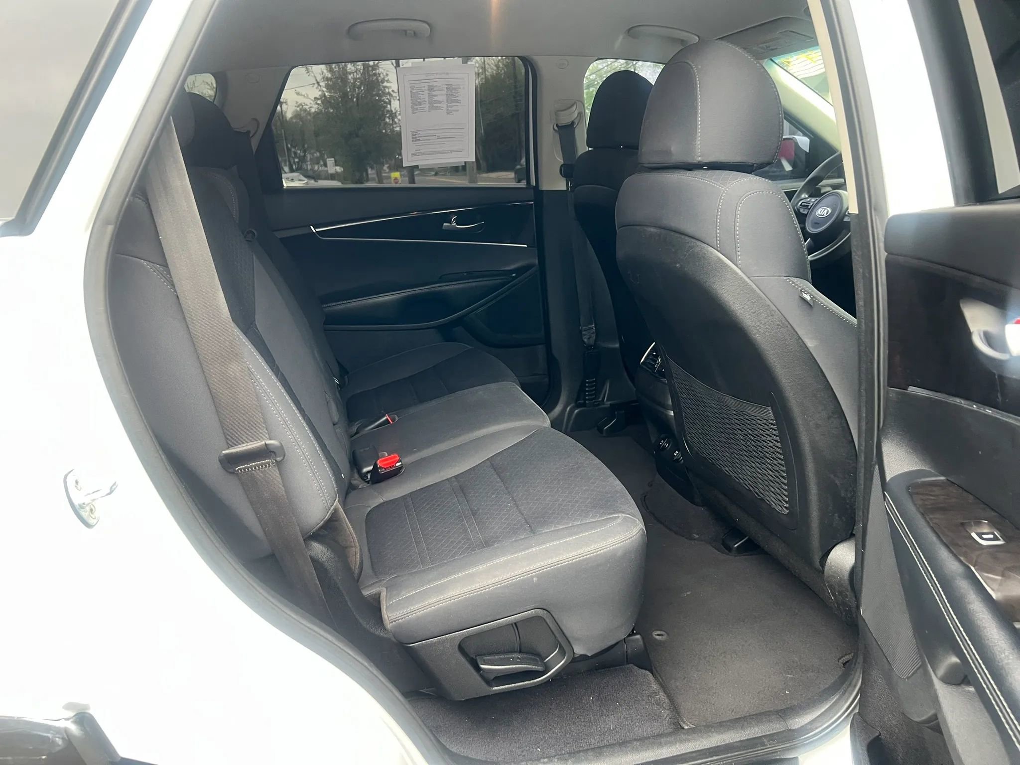 Used 2018 Kia Sorento LX image 30