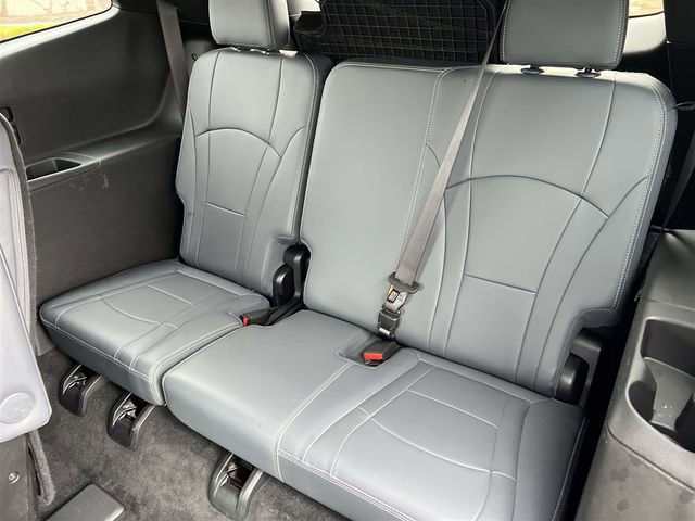 Certified 2024 Buick Enclave Essence w/ Sport Touring Edition image 29