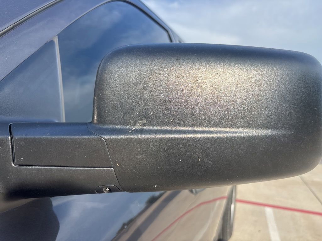 Used 2014 RAM 1500 Express RWD image 32