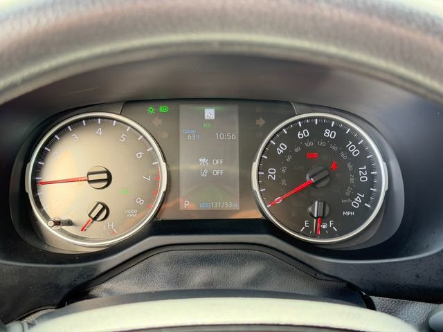 Used 2022 Toyota RAV4 XLE image 31