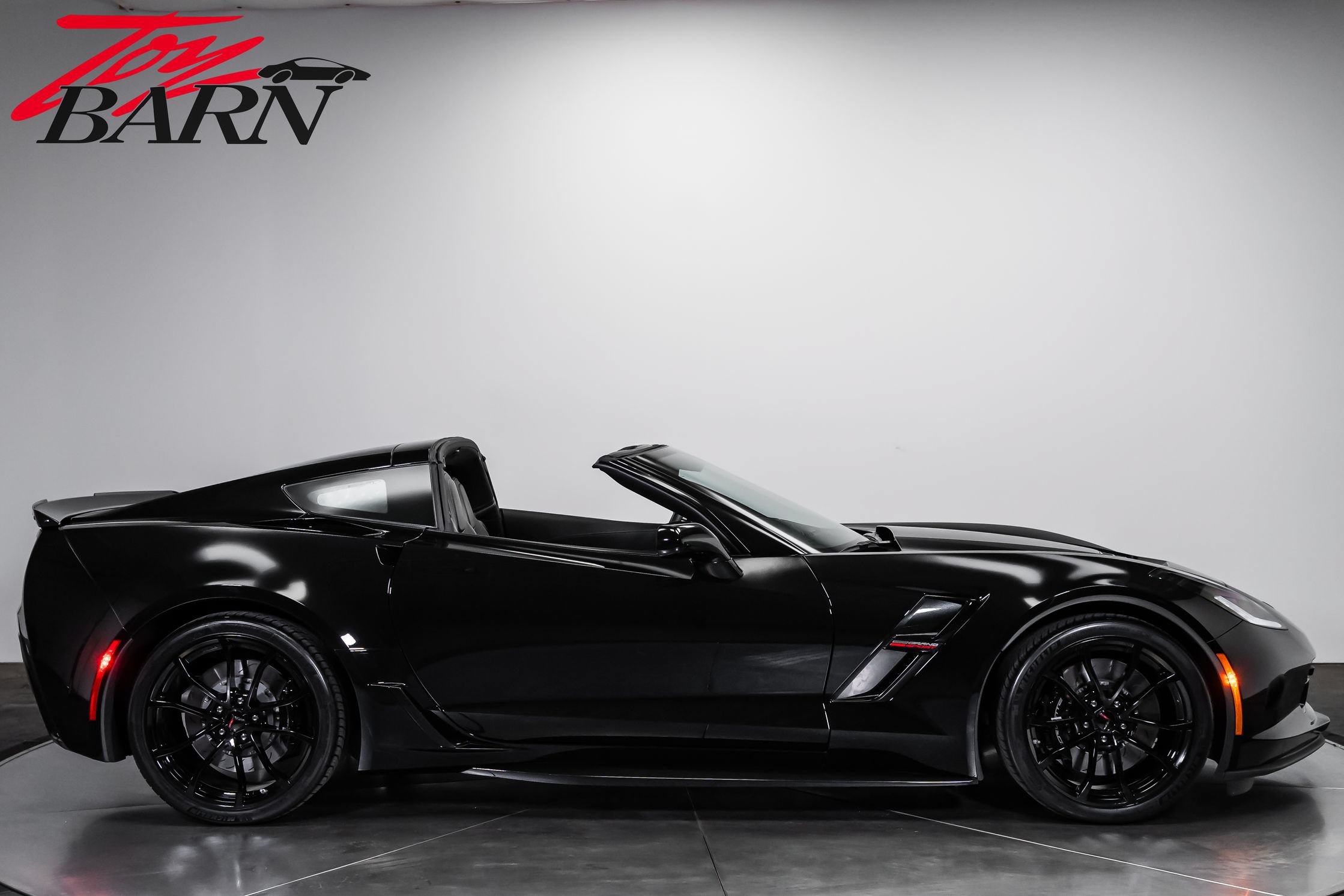 Used 2017 Chevrolet Corvette Grand Sport RWD image 6