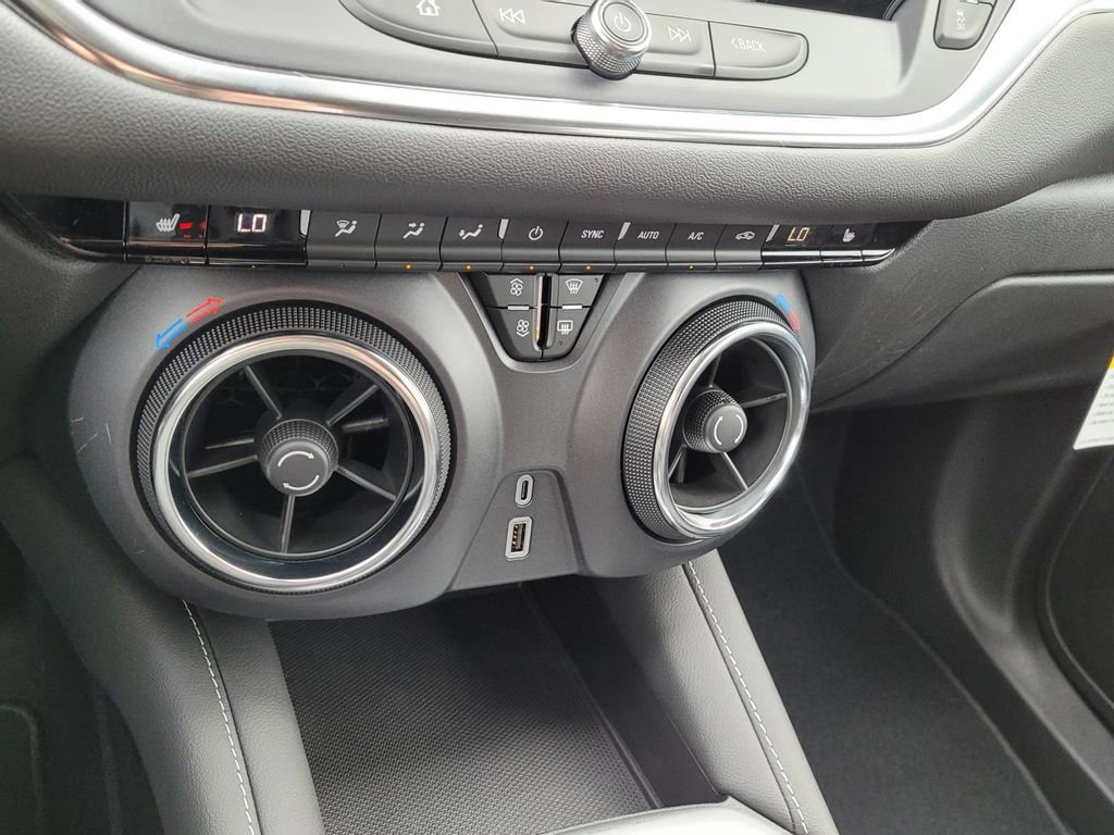 New 2026 Chevrolet Blazer LT image 19