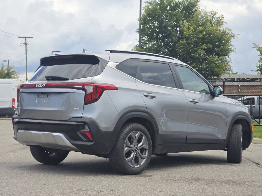 Used 2024 Kia Seltos S AWD/4WD image 17