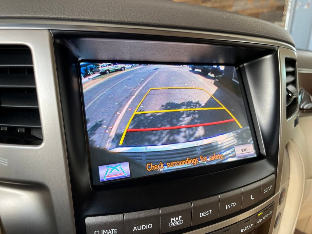 Used 2014 Lexus LX 570 4WD w/ Luxury Package image 32