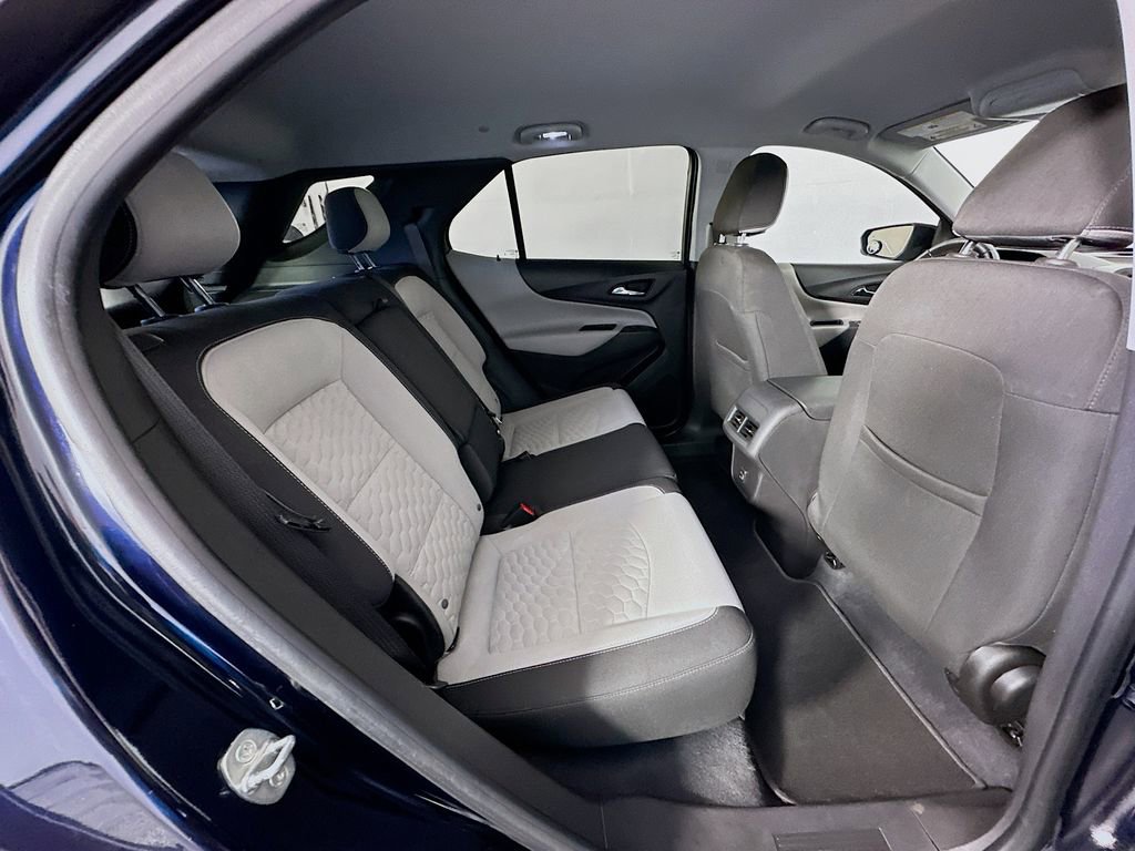 Used 2021 Chevrolet Equinox LT w/ Driver Convenience Package image 26