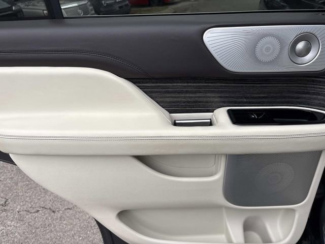 Certified 2022 Lincoln Navigator Black Label image 20