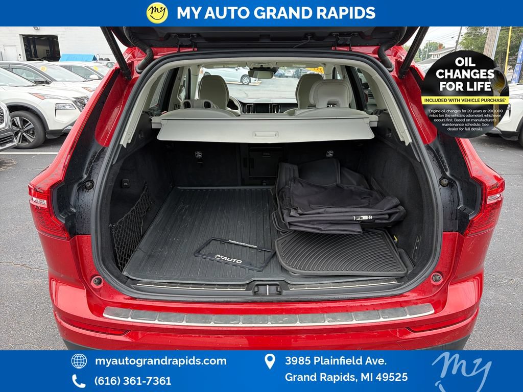 Used 2019 Volvo XC60 T6 Momentum w/ Protection Package Premier AWD/4WD image 25