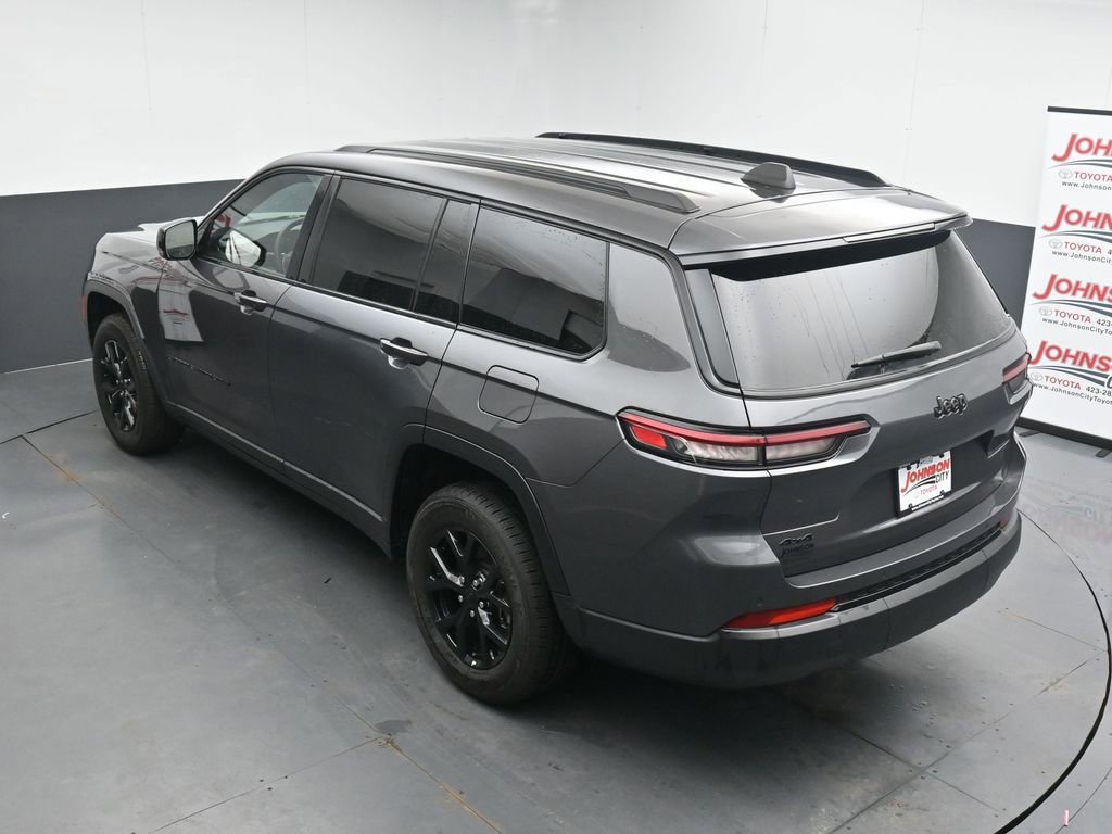 Used 2024 Jeep Grand Cherokee L Laredo AWD/4WD image 31