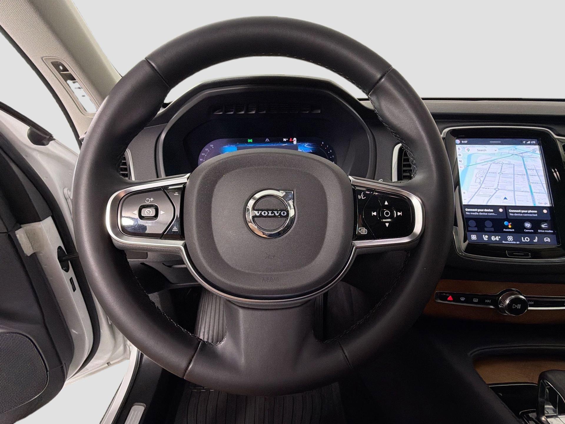 Certified 2024 Volvo XC90 B5 Plus w/ Protection Package Premier AWD/4WD image 12