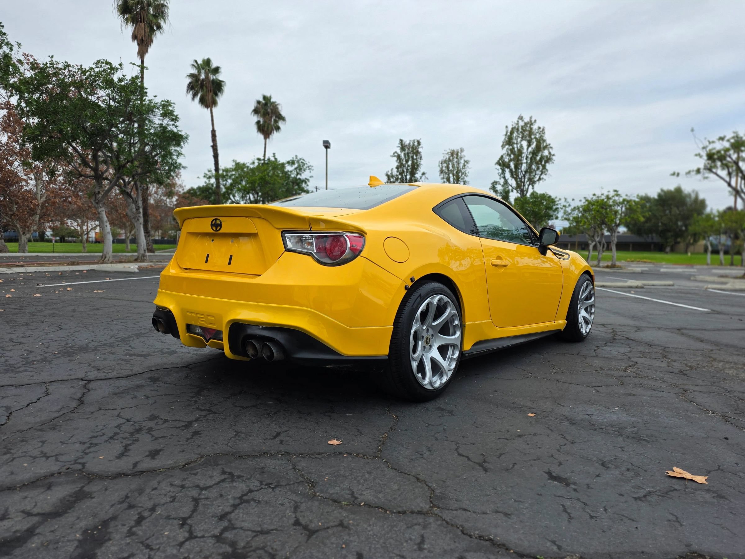 Used 2015 Scion FR-S Release Series 1.0 RWD image 4