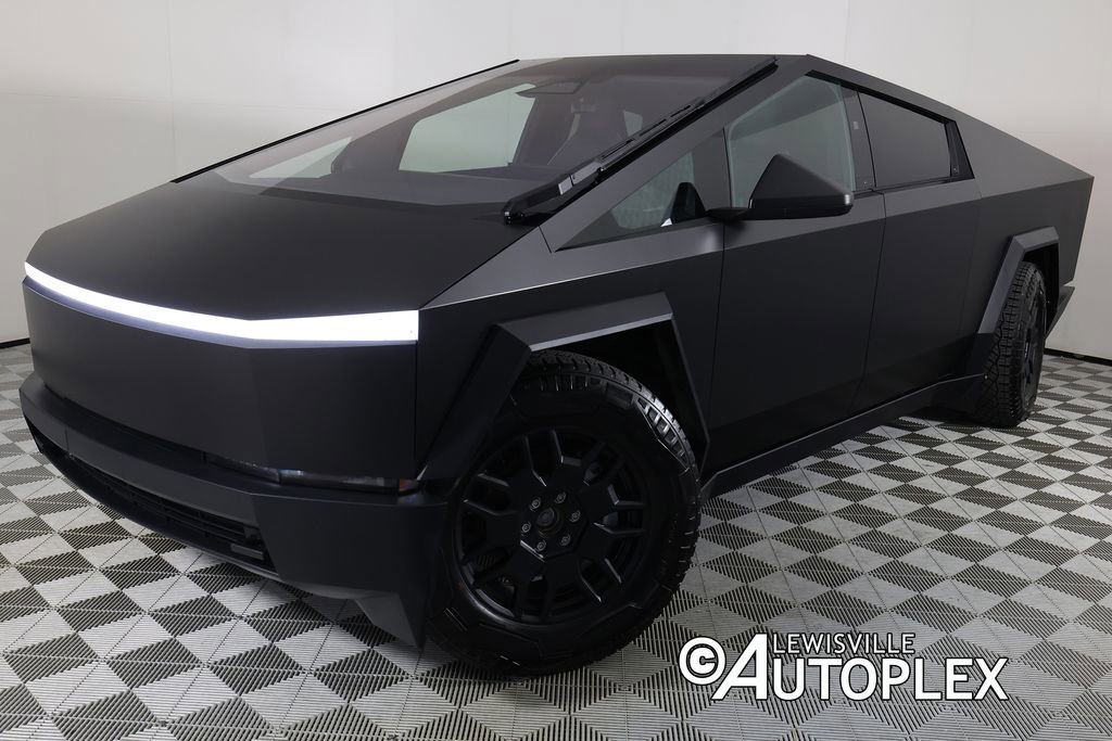 Used 2024 Tesla Cybertruck AWD Crew Cab image 1