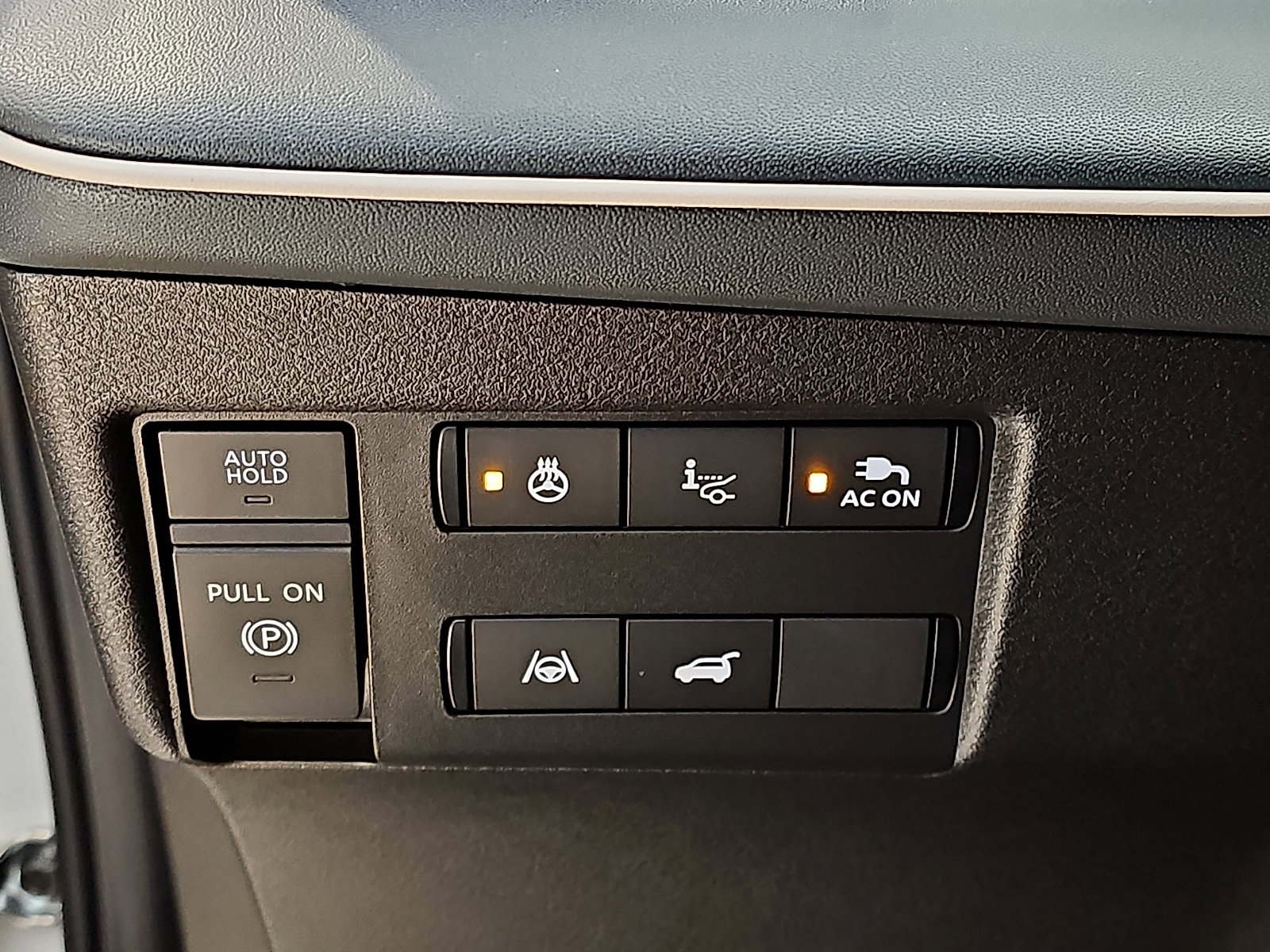 New 2026 Nissan Leaf Platinum+ w/ Cargo Package (Platinum+) image 18