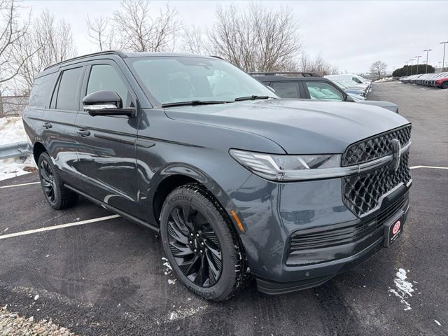 New 2026 Lincoln Navigator Reserve w/ Jet Appearance Package image 1