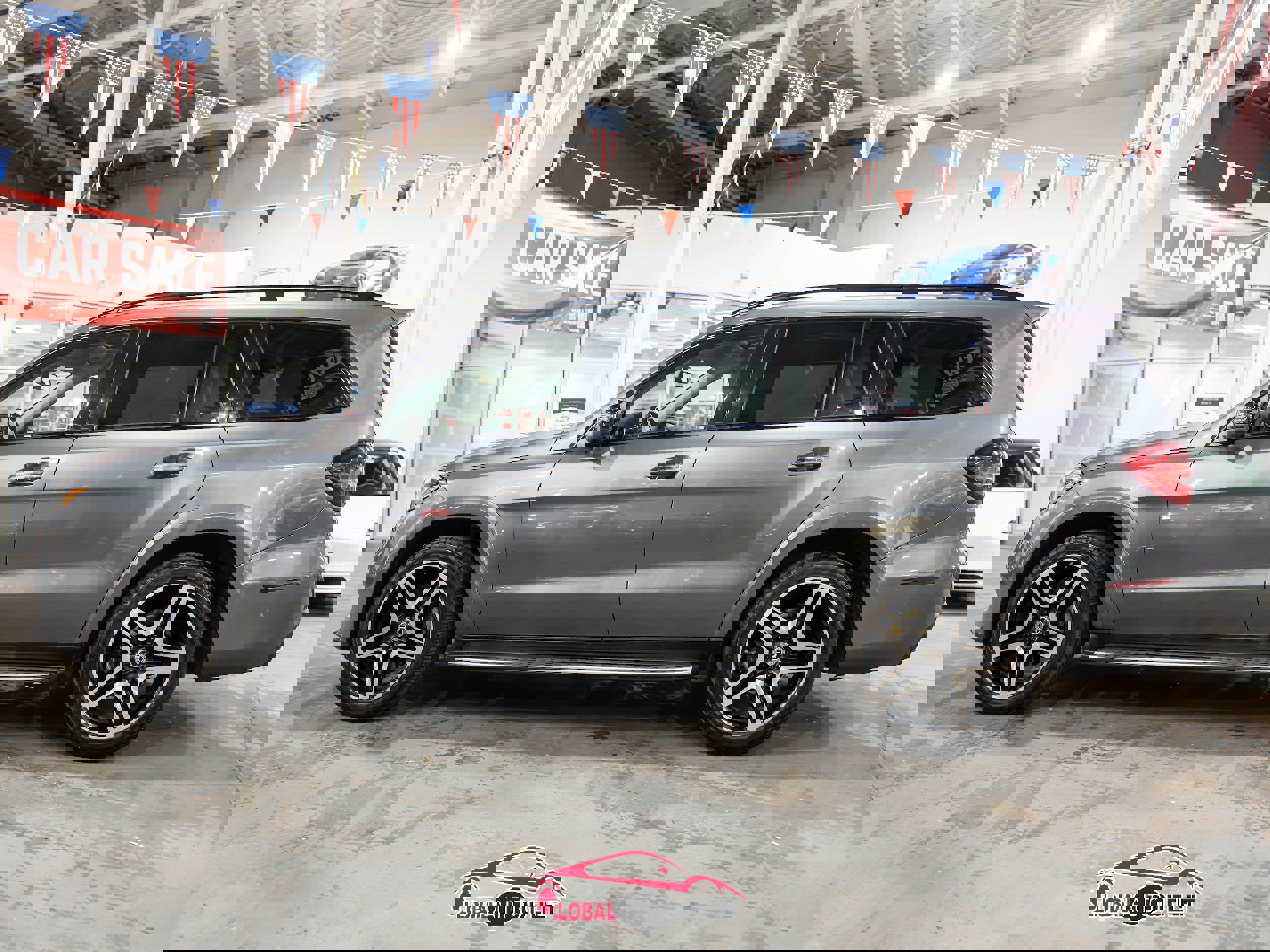 Used 2018 Mercedes-Benz GLS 550 4MATIC w/ Driver Assistance Package image 4