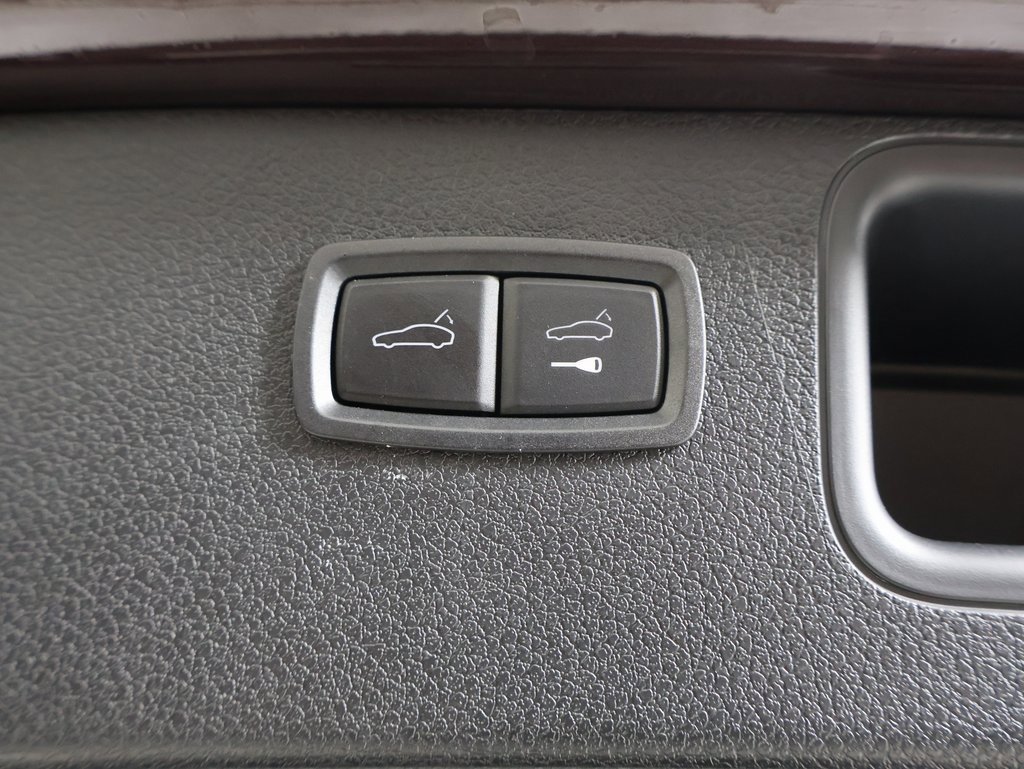 Used 2023 Porsche Macan S image 16