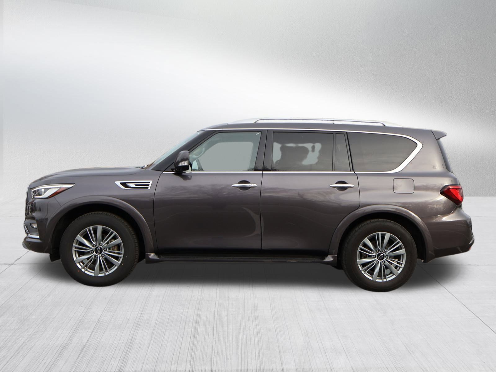Used 2024 INFINITI QX80 Luxe image 4