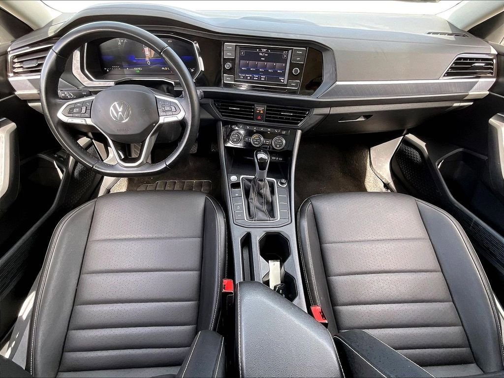 Used 2024 Volkswagen Jetta SE FWD image 20