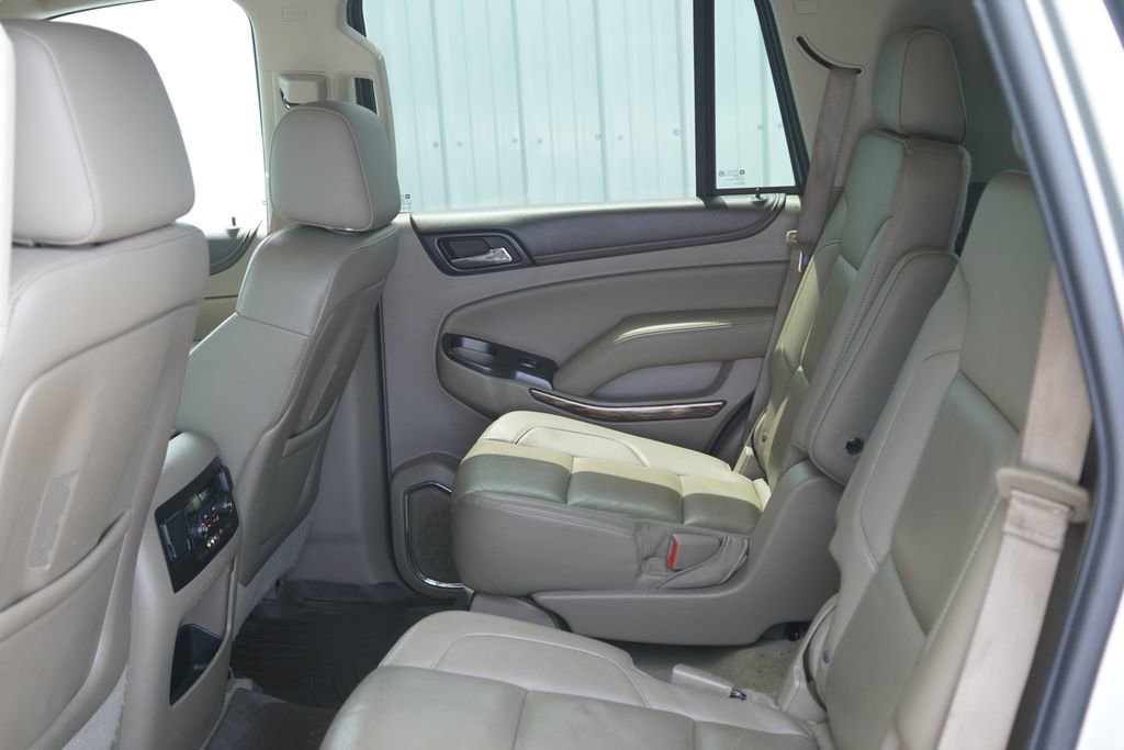 Used 2016 GMC Yukon SLT w/ Premium Edition AWD/4WD image 34