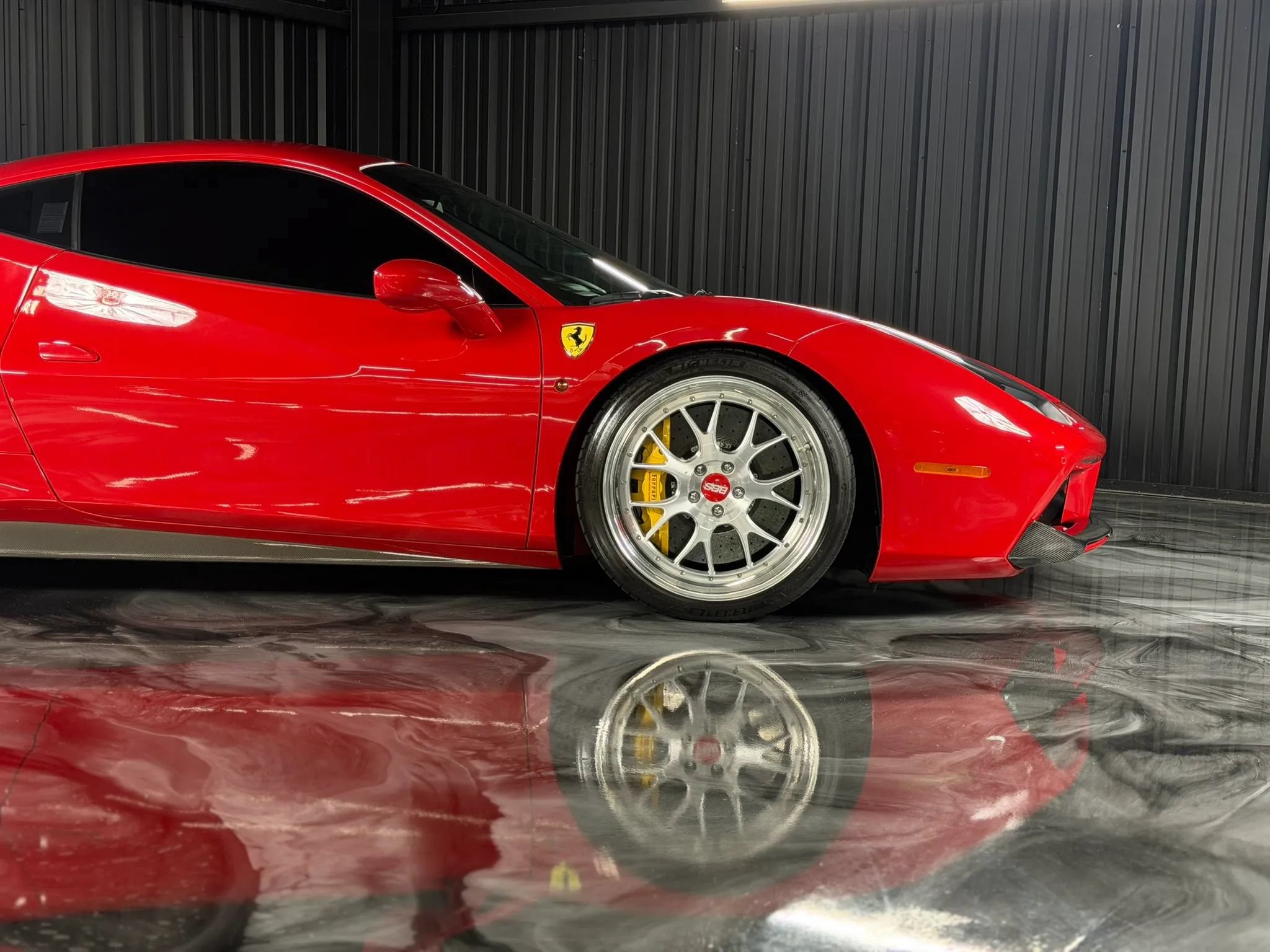 Used 2016 Ferrari 488 GTB RWD image 13