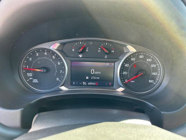 Used 2024 GMC Terrain SLT image 23