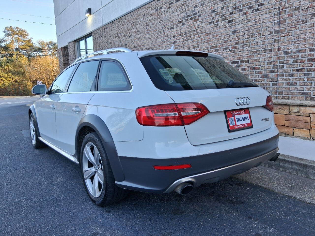 Used 2013 Audi A4 Premium Plus w/ Premium Plus Pkg image 3