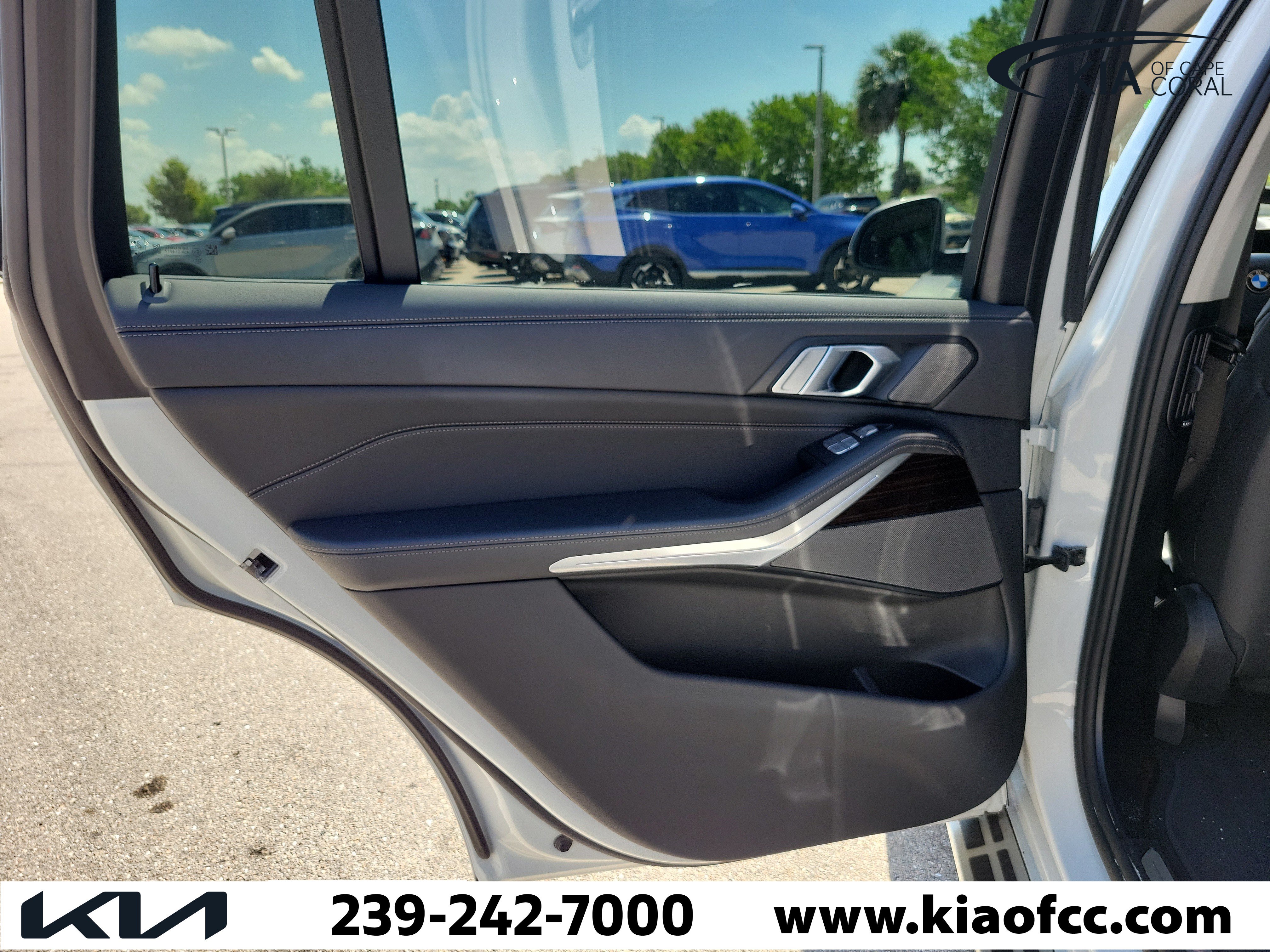 Used 2026 BMW X7 xDrive40i AWD/4WD image 17