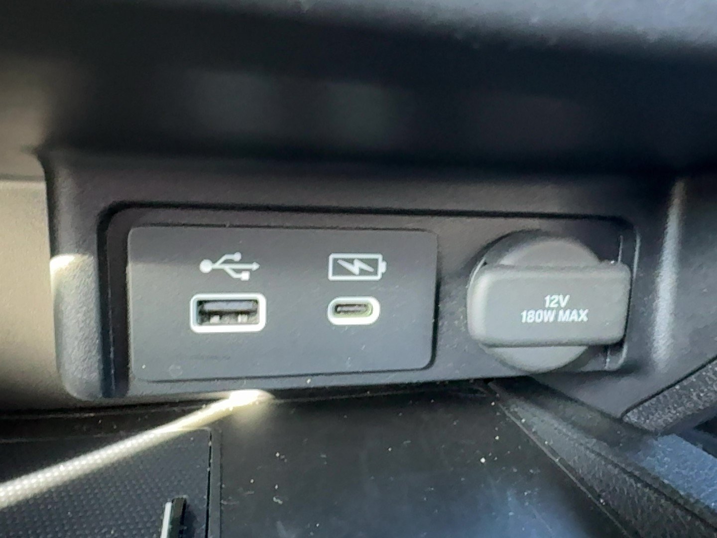 Used 2025 Honda Passport Black Edition image 38