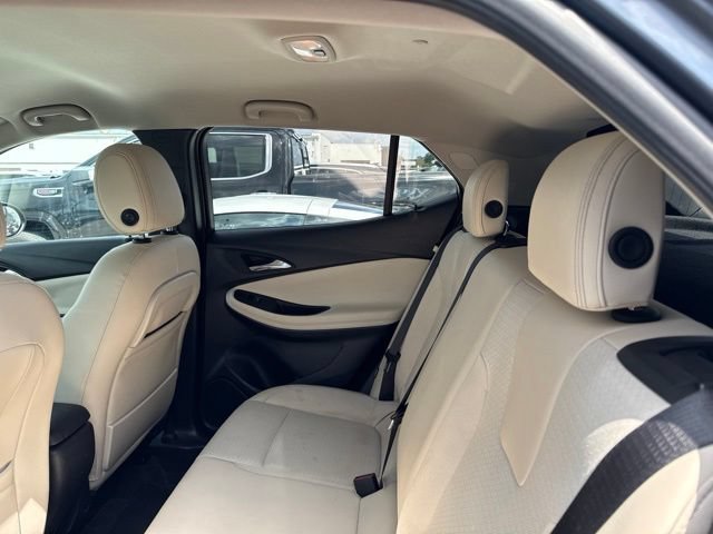 Used 2022 Buick Encore GX Preferred w/ Cold Weather Comfort Package FWD image 9